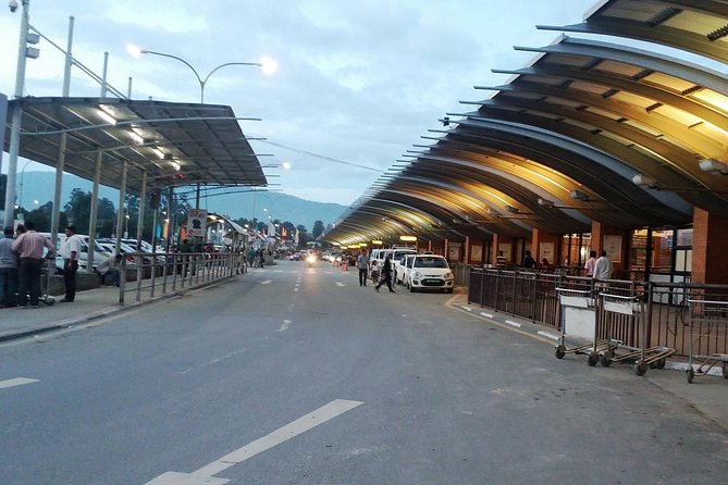Arrive in Kathmandu (1,400 m)