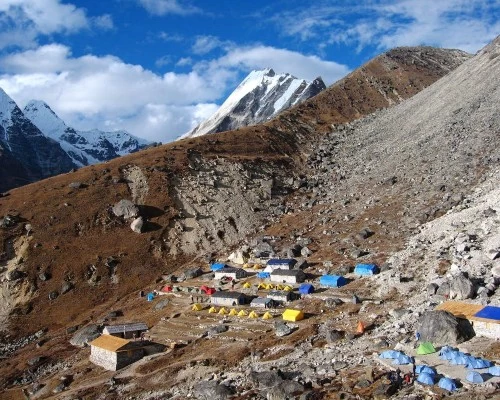 Trek to Khare (5,045m)