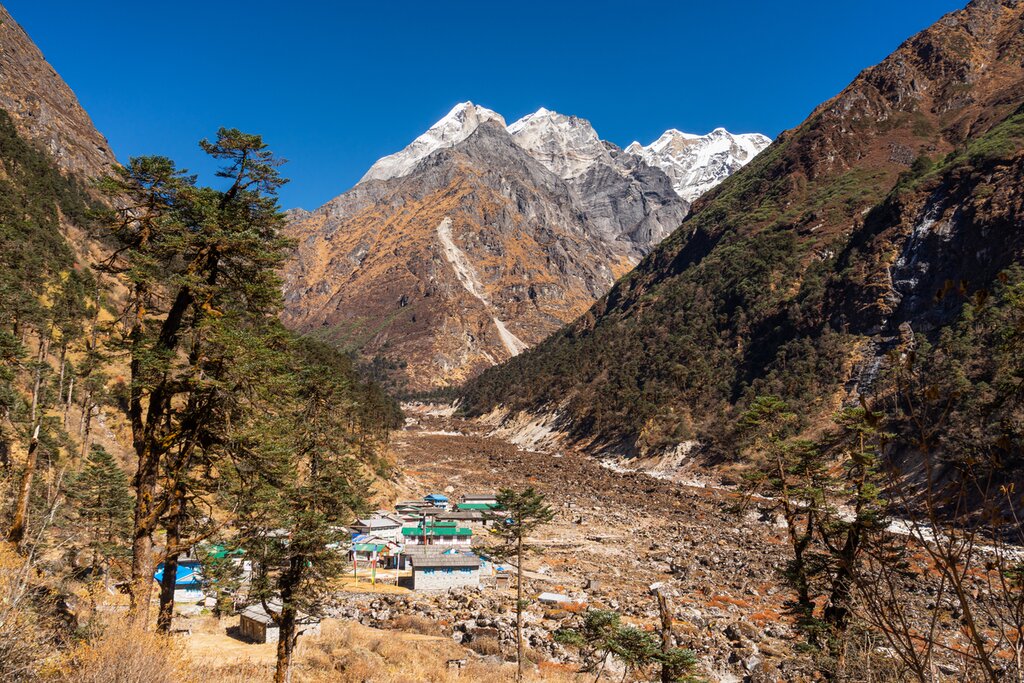 Trek to Kothe (3,691m)