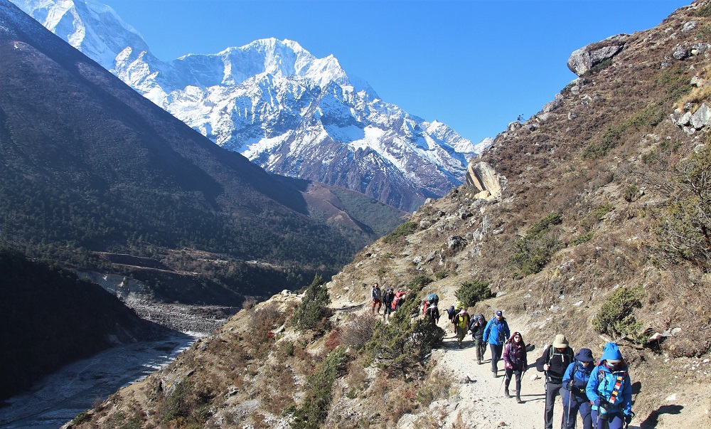 Trek to Tengboche (3,860 m)