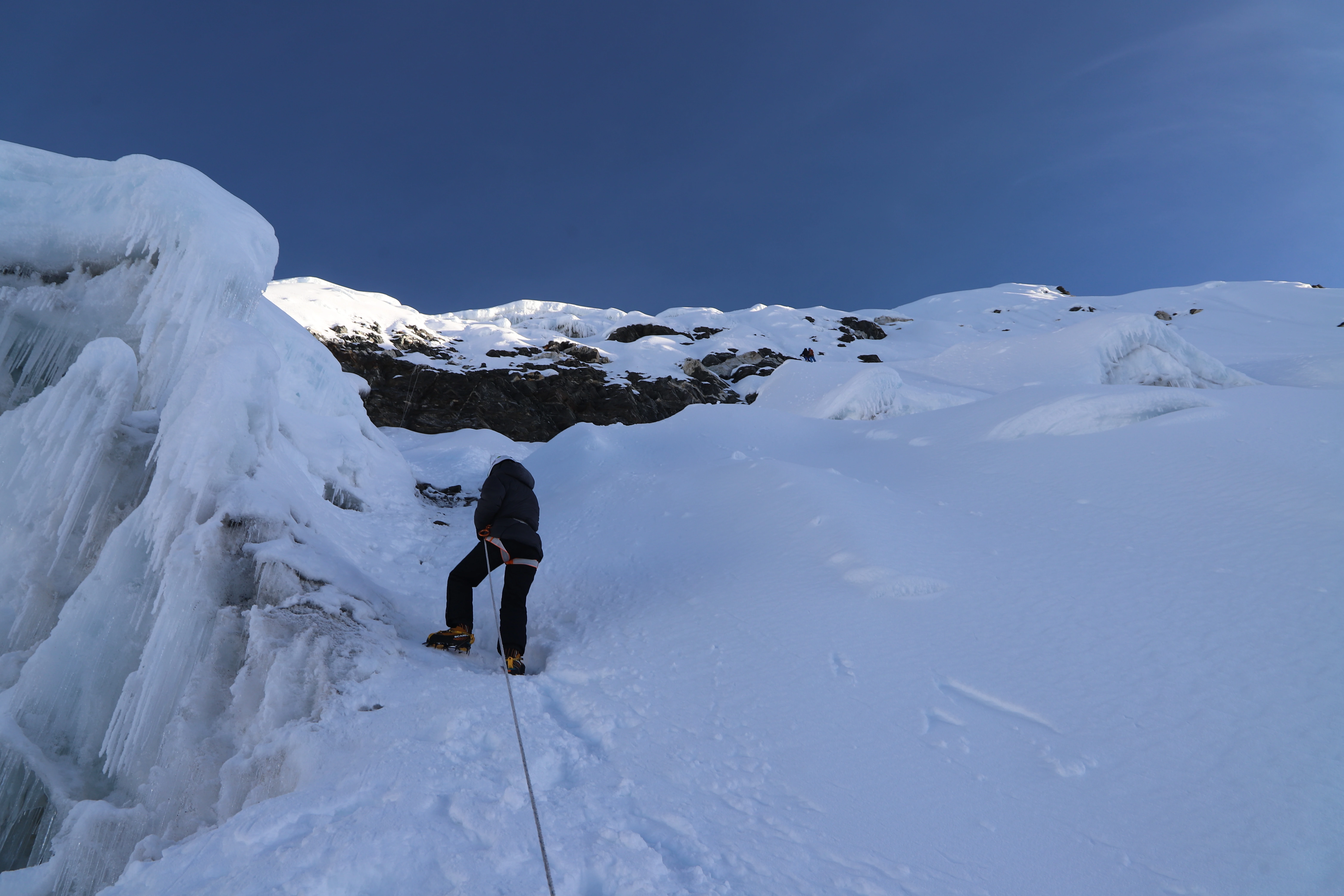 island-peak-climbing2