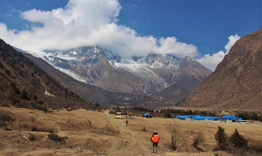 Trek from Sama Gaun to Namrung (2,670m) to Arughat