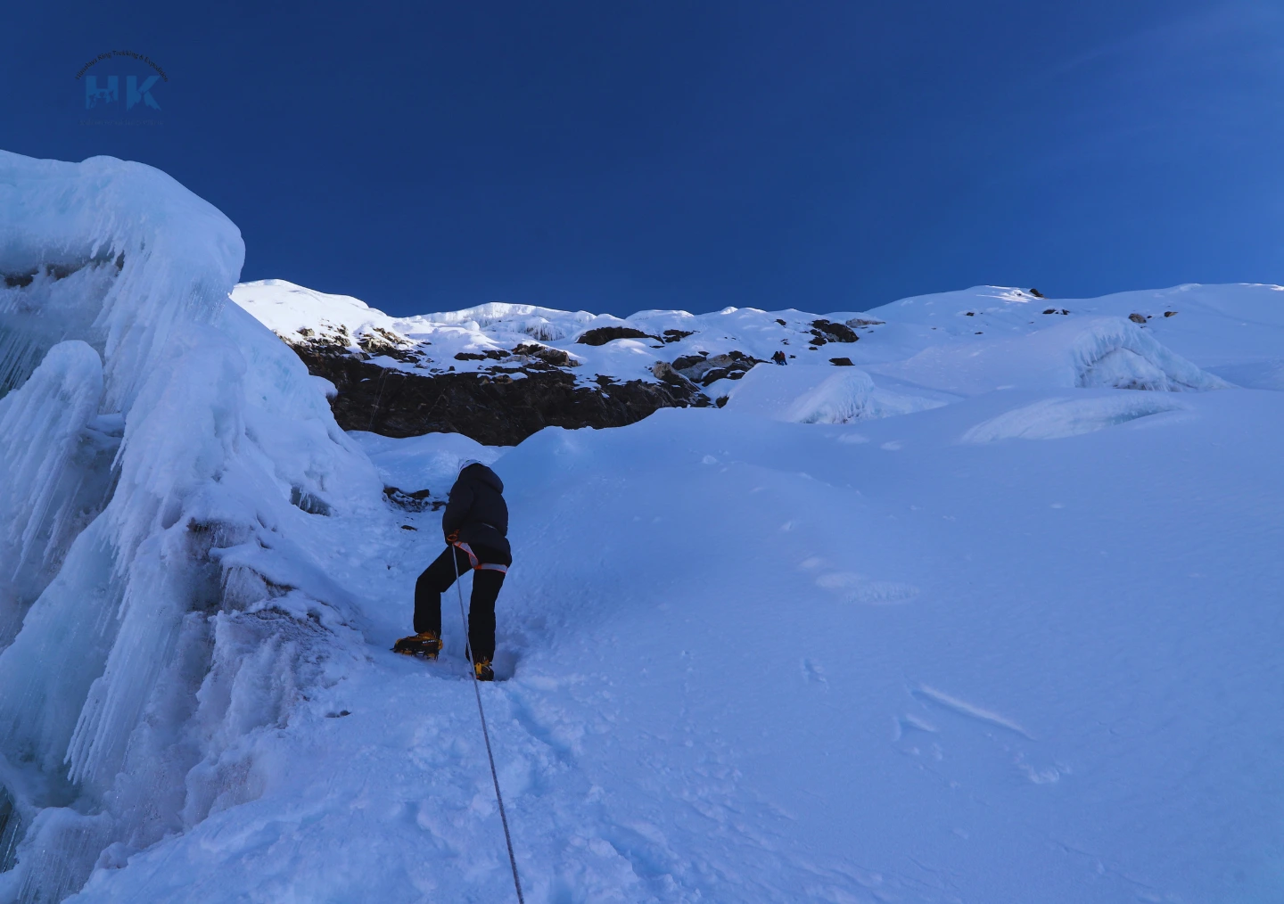 ascending-island-peak-summit