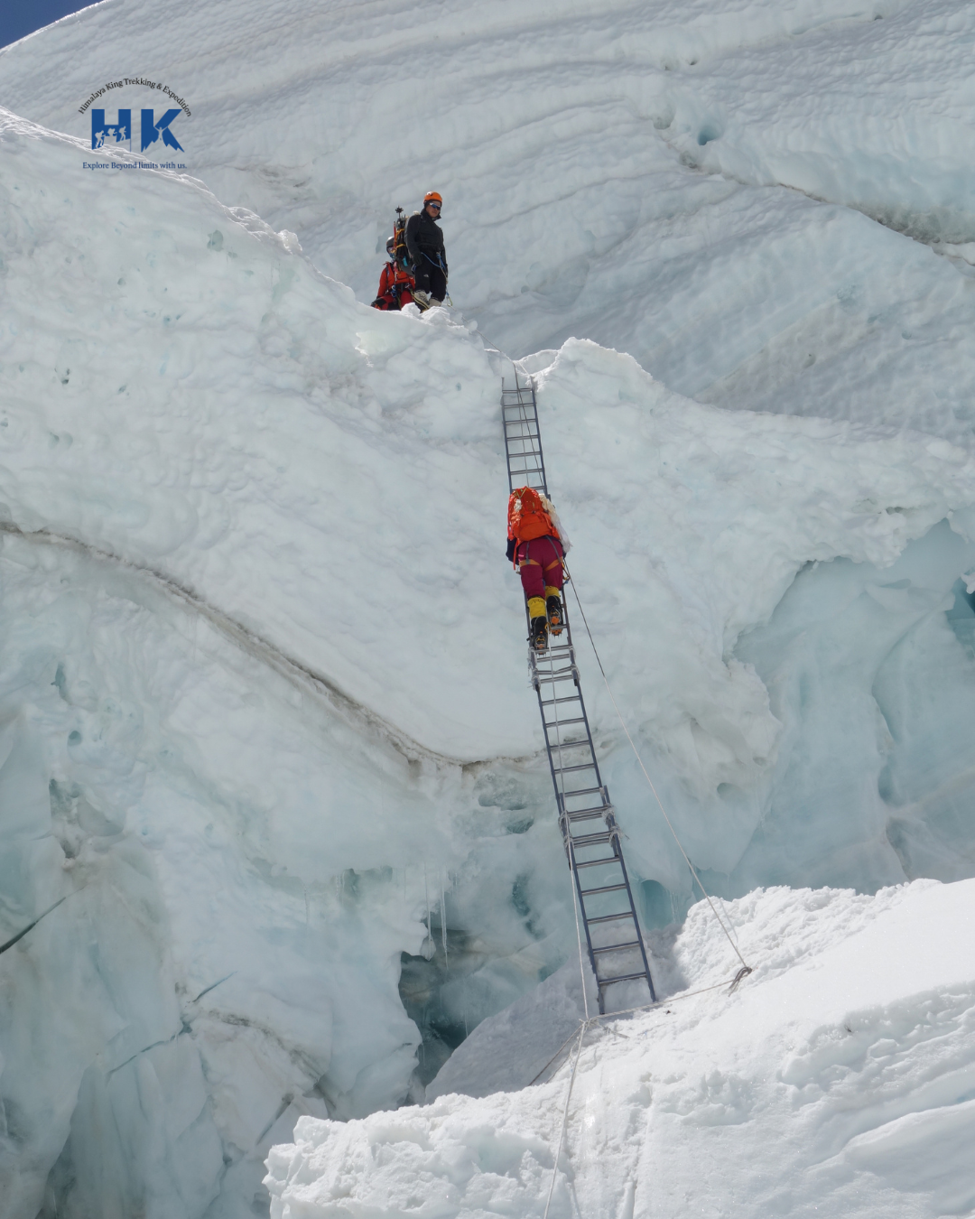 climbing-khumbu-icefall