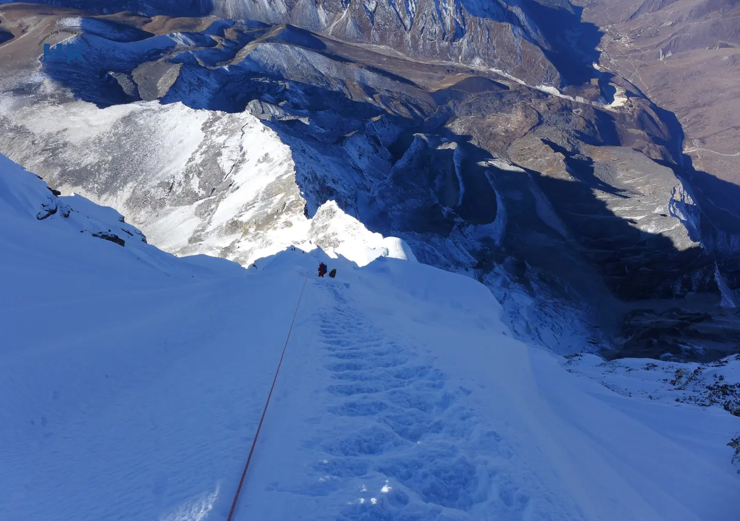snow-slope-ama-dablam